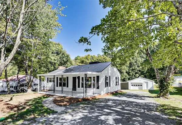 200 W Balfour Avenue, Asheboro, NC 27203