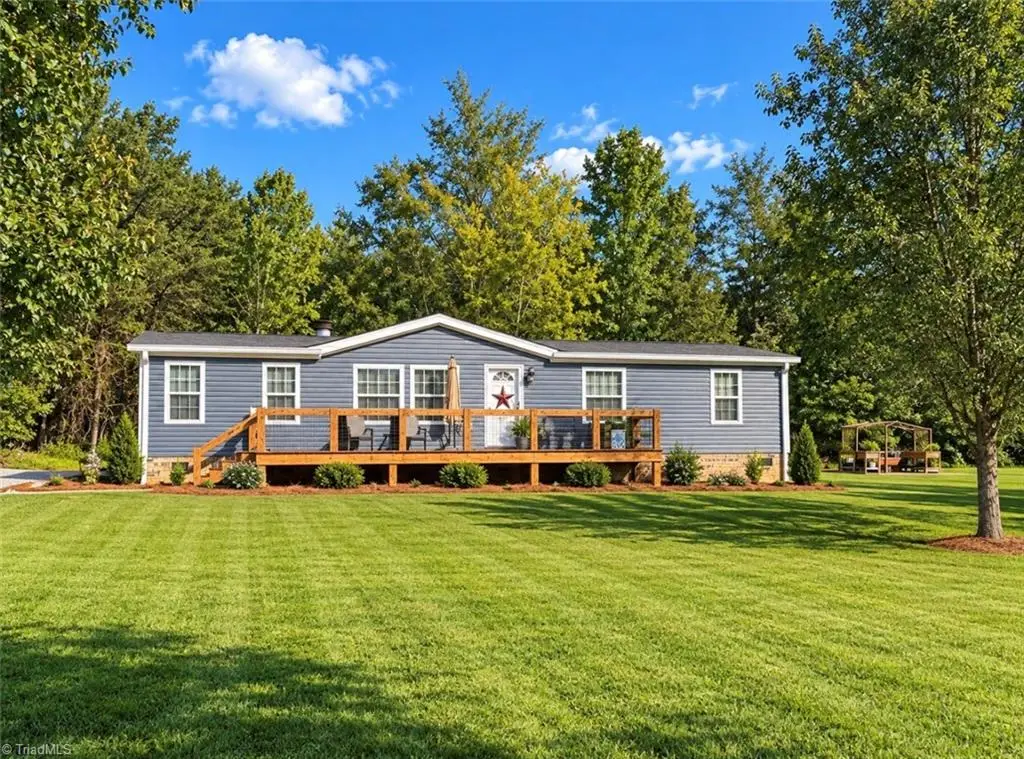 215 Harmony Place, Lexington, NC 27295 - #1
