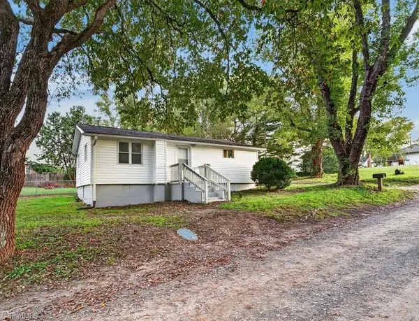 122 Galyean Road, Mount Airy, NC 27030