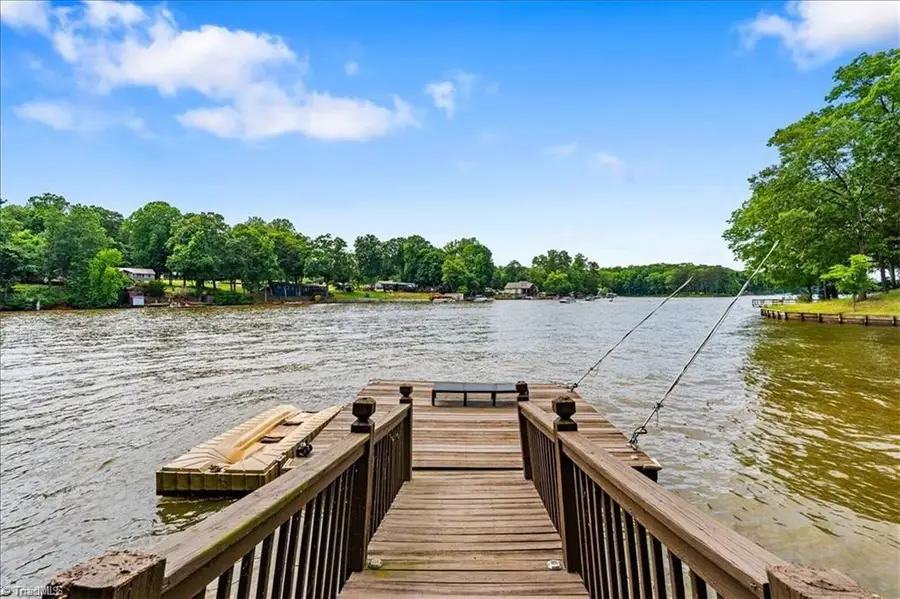718 Lake Drive 9, Lexington, NC 27292 - #2