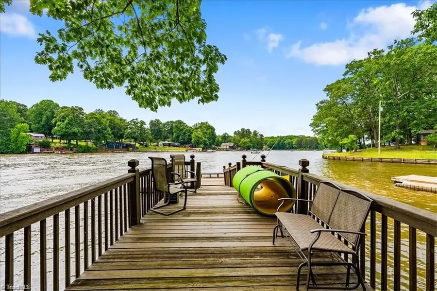 718 Lake Drive 9, Lexington, NC 27292 - #3