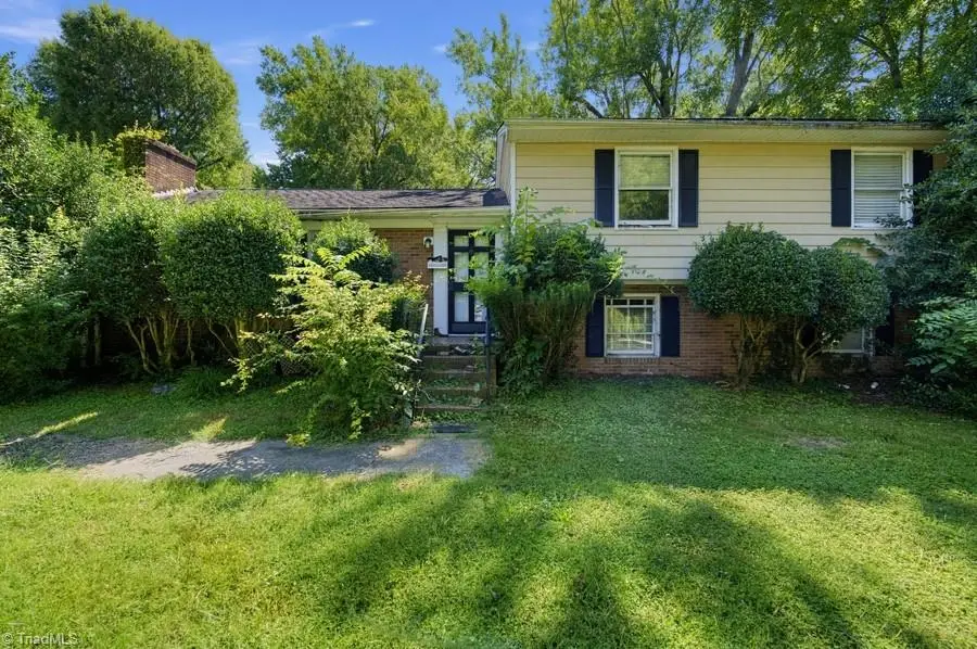 534 Parkview Drive, Burlington, NC 27215 - #1