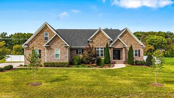 5403 Sicily Street, Oak Ridge, NC 27310
