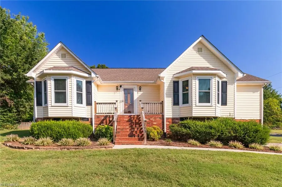 110 Leighmar Street, Clemmons, NC 27012 - #2