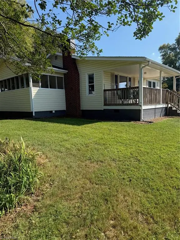 107 Eaton Road, Mount Airy, NC 27030 - #3