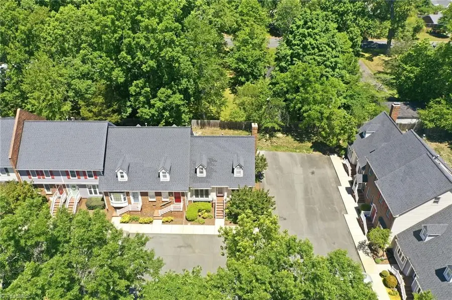 1121 Sherwood Drive #10, Burlington, NC 27215 - #3