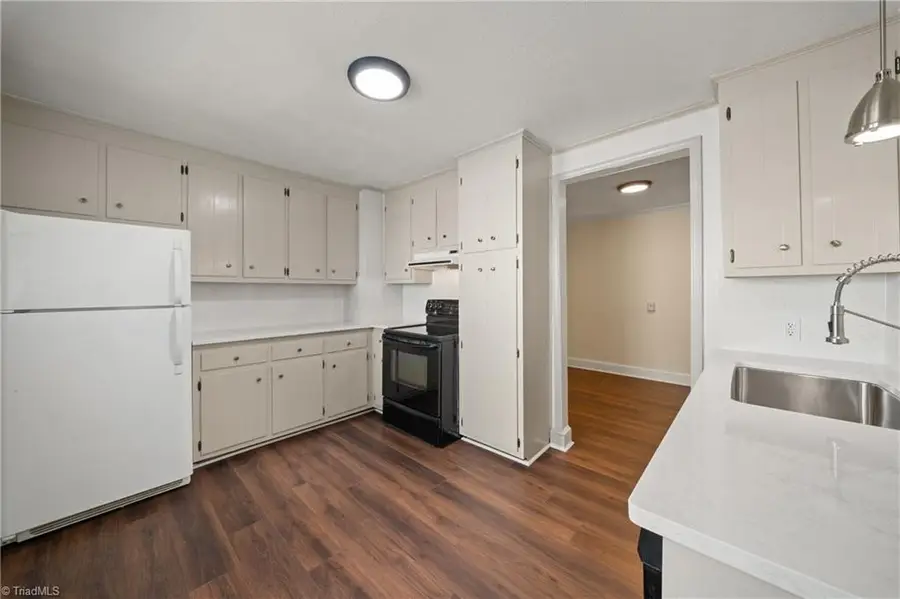 920 Bellview Street, Winston Salem, NC 27103 - #3