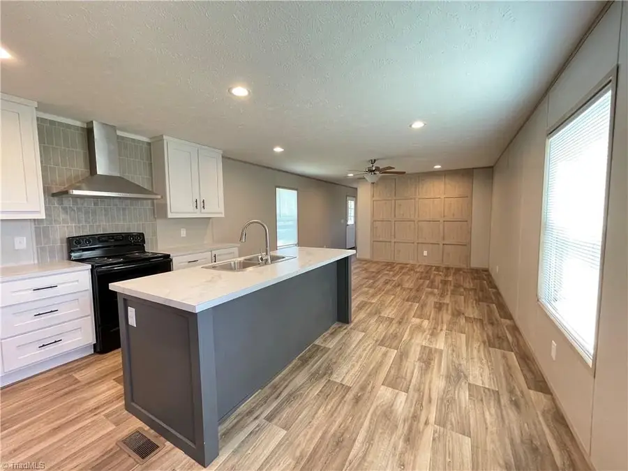 175 Howard Lane, Lexington, NC 27295 - #3