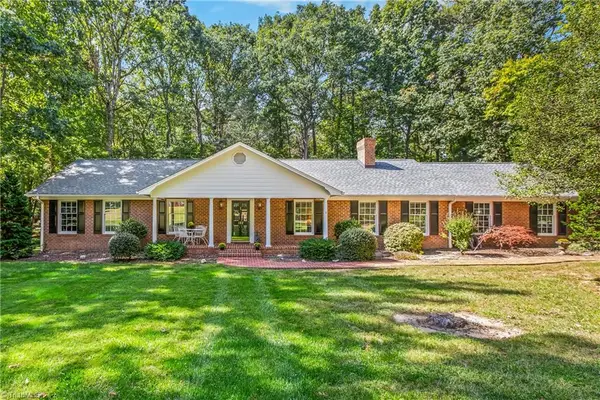 182 Ridgewood Drive, Mount Airy, NC 27030