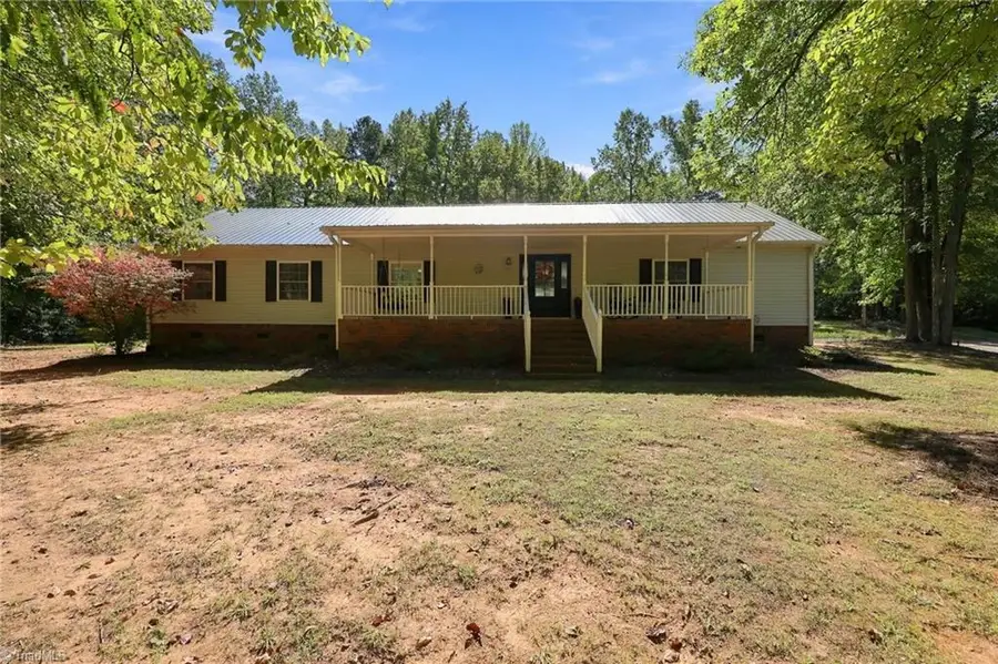 499 Sandy Creek Lane, Lexington, NC 27295 - #3