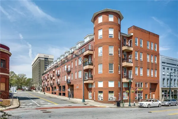 306 S Elm Street #106, Greensboro, NC 27401