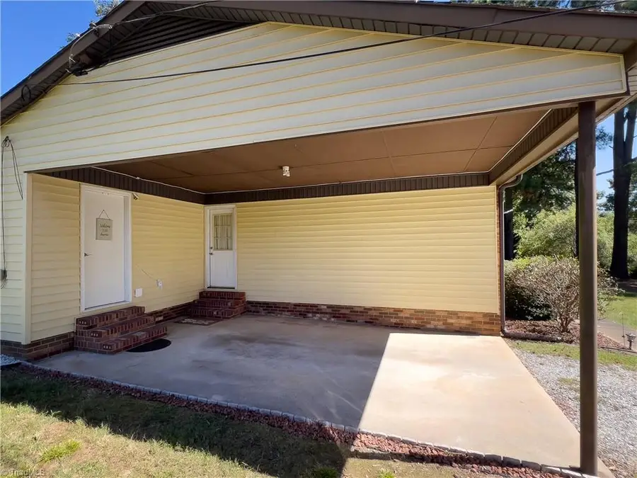 4851 Westray Lane, Walkertown, NC 27051 - #3
