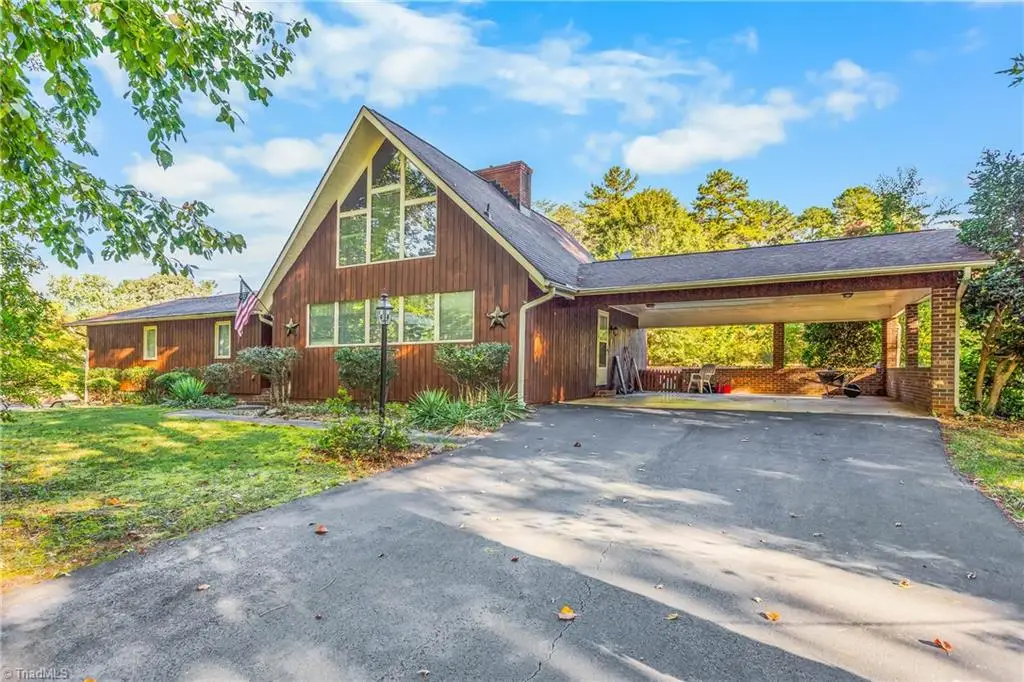 5901 La Sierra Drive, Pfafftown, NC 27040 - #1