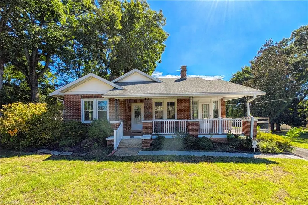 3606 Country Club Road, Winston Salem, NC 27104 - #1