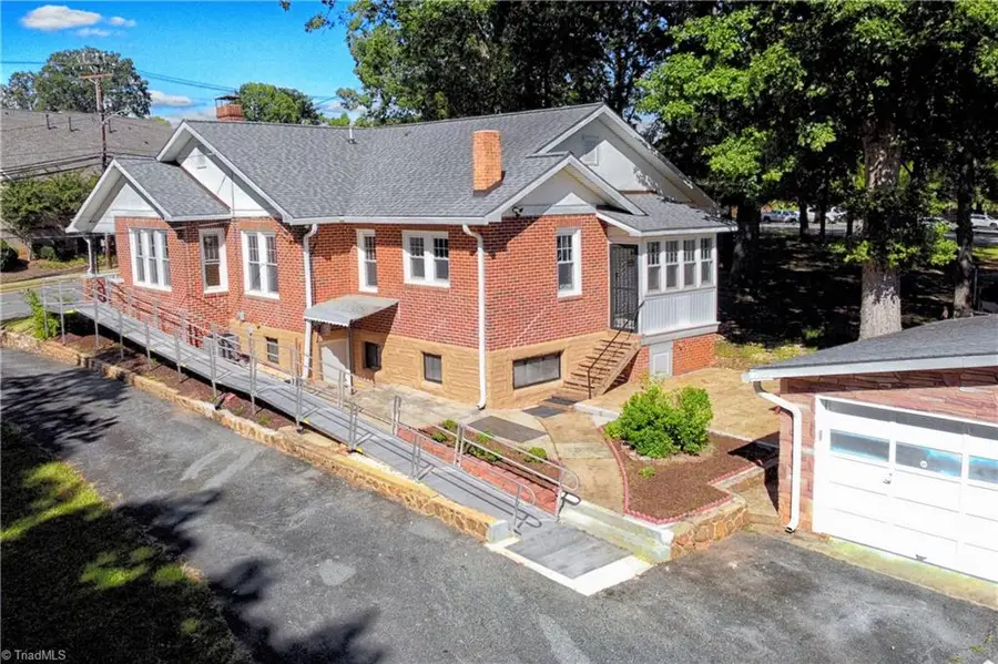 3606 Country Club Road, Winston Salem, NC 27104 - #2