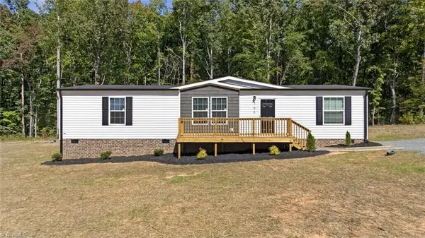 166 Christophers Court, Lexington, NC 27295