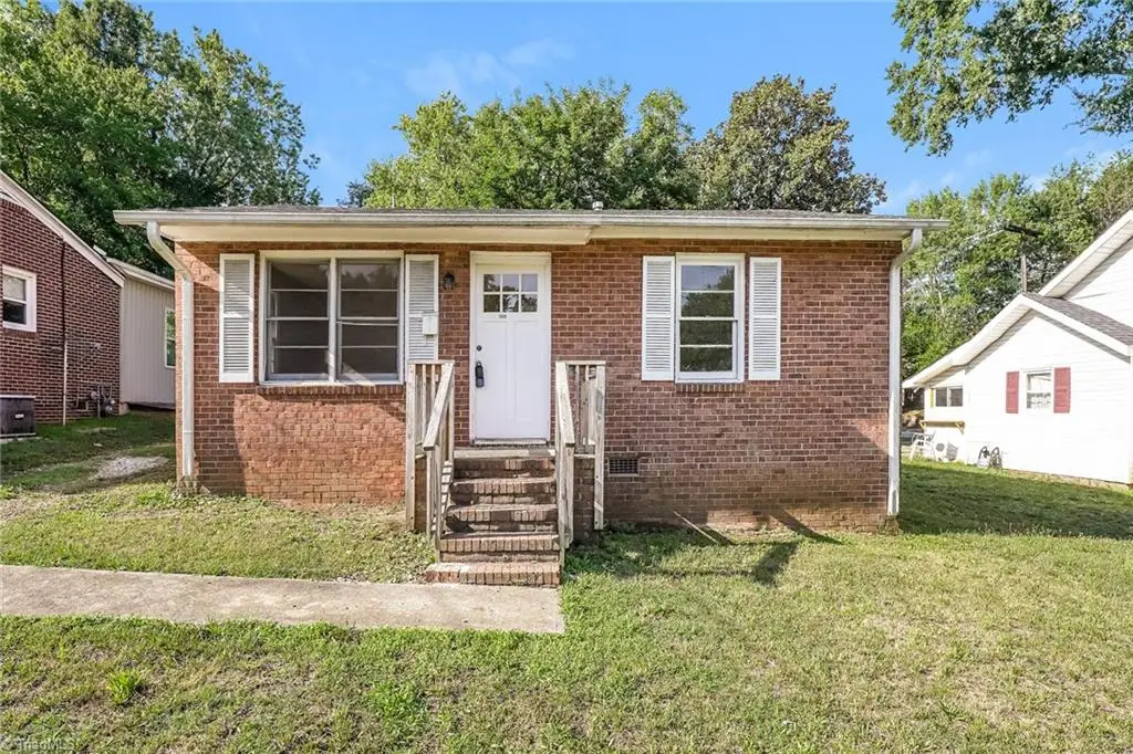 1006 E Devonshire Street, Winston Salem, NC 27107 - #1