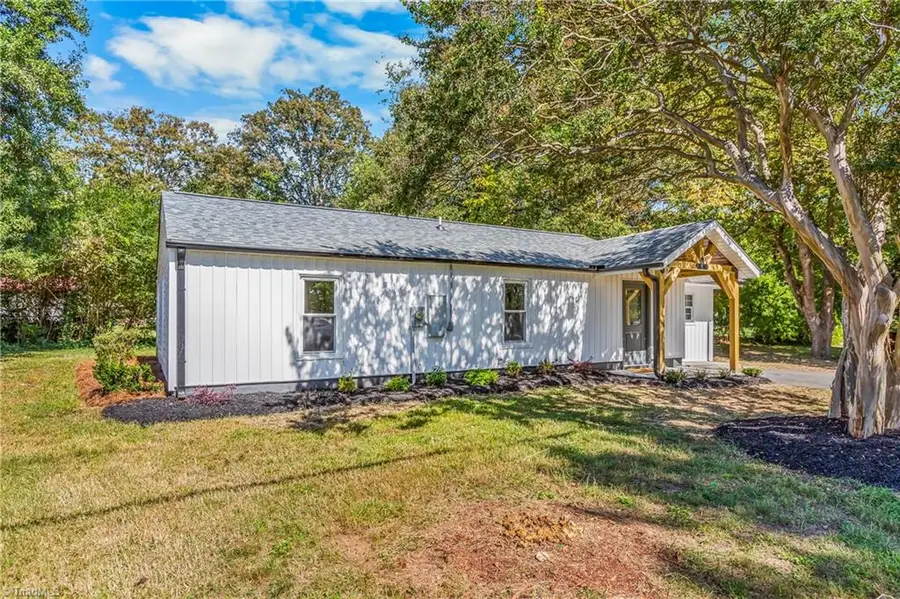 3726 Konnoak Drive, Winston Salem, NC 27127 - #3
