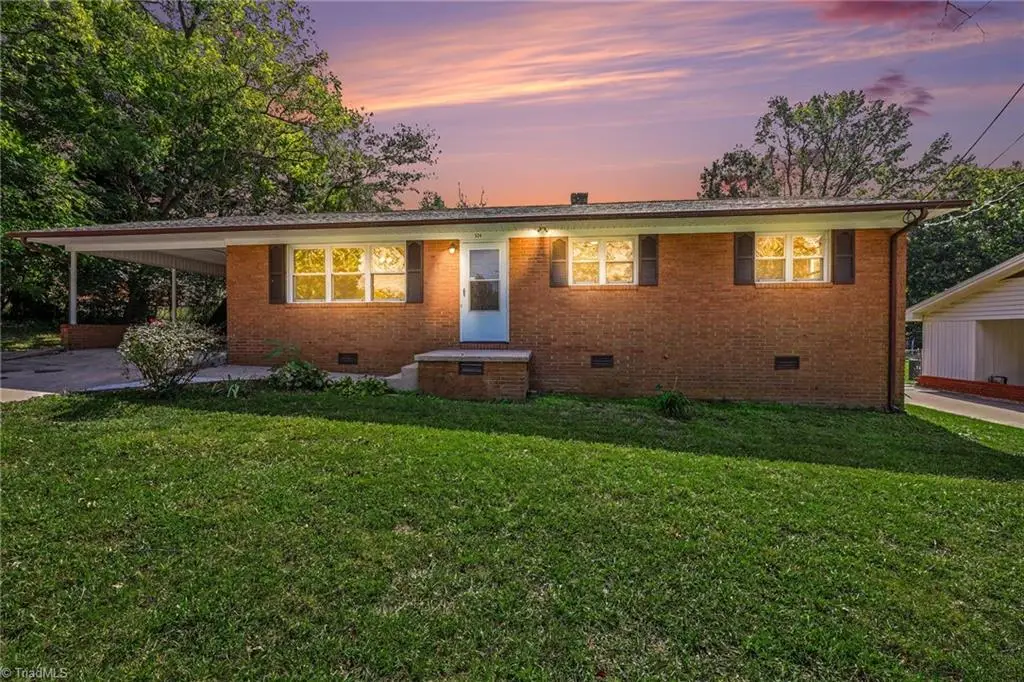 324 Silver Avenue, Asheboro, NC 27203 - #1