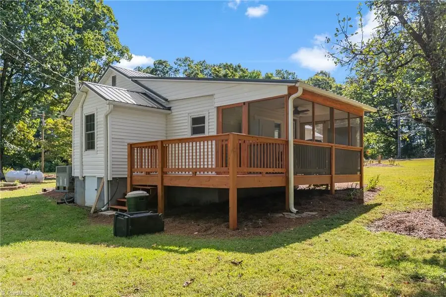 2084 Thurmond Road, Thurmond, NC 28683 - #2