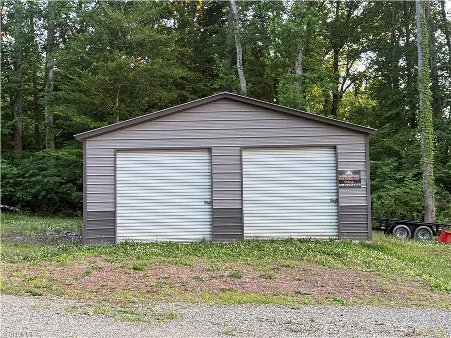 949 Holloway Church Road, Lexington, NC 27292 - #3