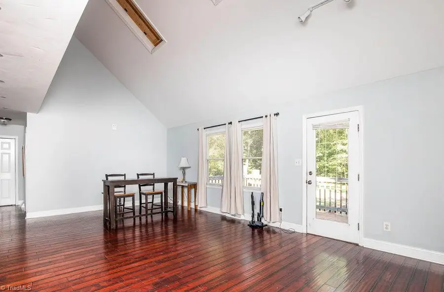 27 Hickory Trail, Thomasville, NC 27360 - #2