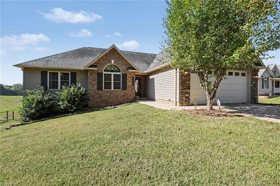 2825 Fuller Mill Road N, Thomasville, NC 27360 - #3