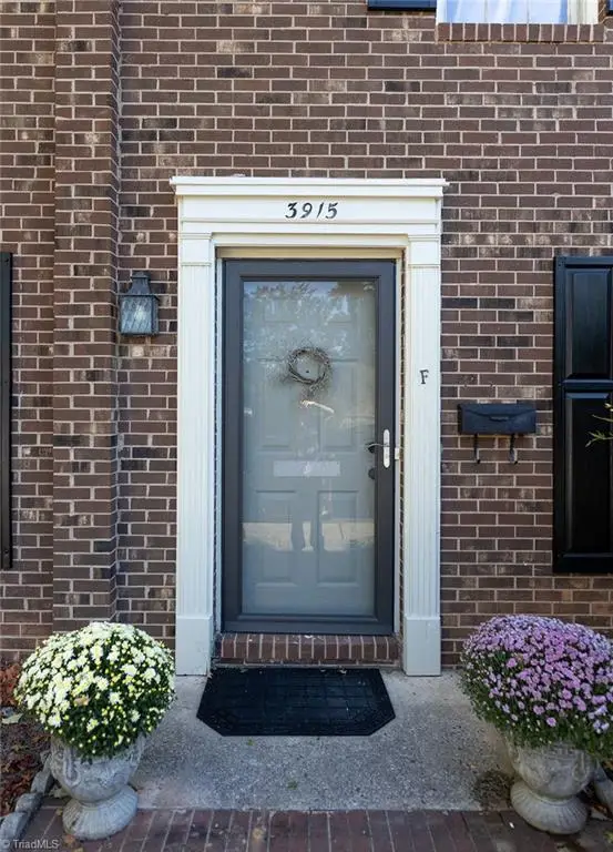 3915 Valley Court #F, Winston-Salem, NC 27106