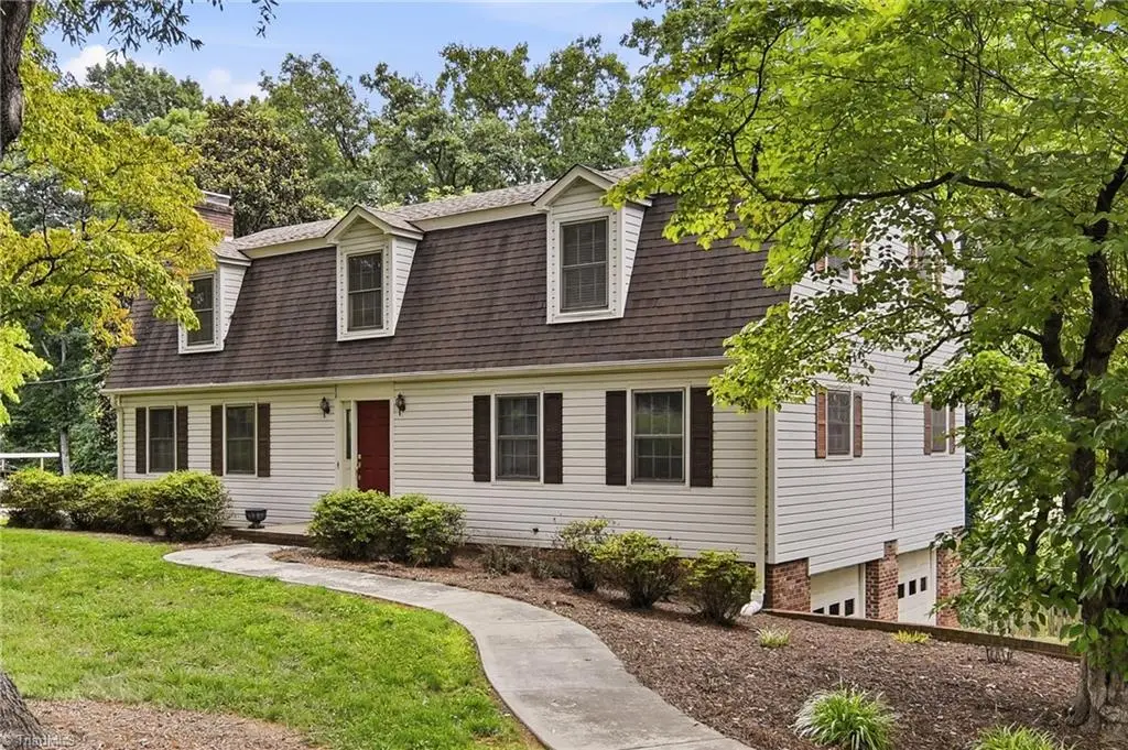 1009 Briarcliff Road, Yadkinville, NC 27055 - #1