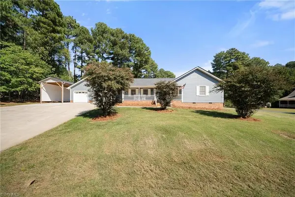 5900 Berwick Court, Lexington, NC 27295