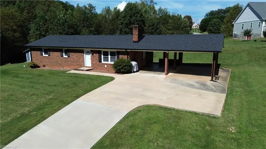 418 Cloverdale Lane, Wilkesboro, NC 28697 - #3
