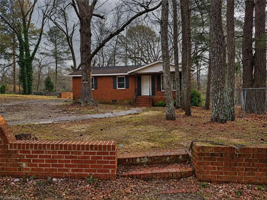 217 S Grove Avenue, Rockingham, NC 28379 - #1