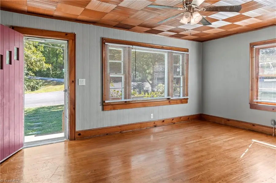 410 Rosewood Drive, Lexington, NC 27292 - #3