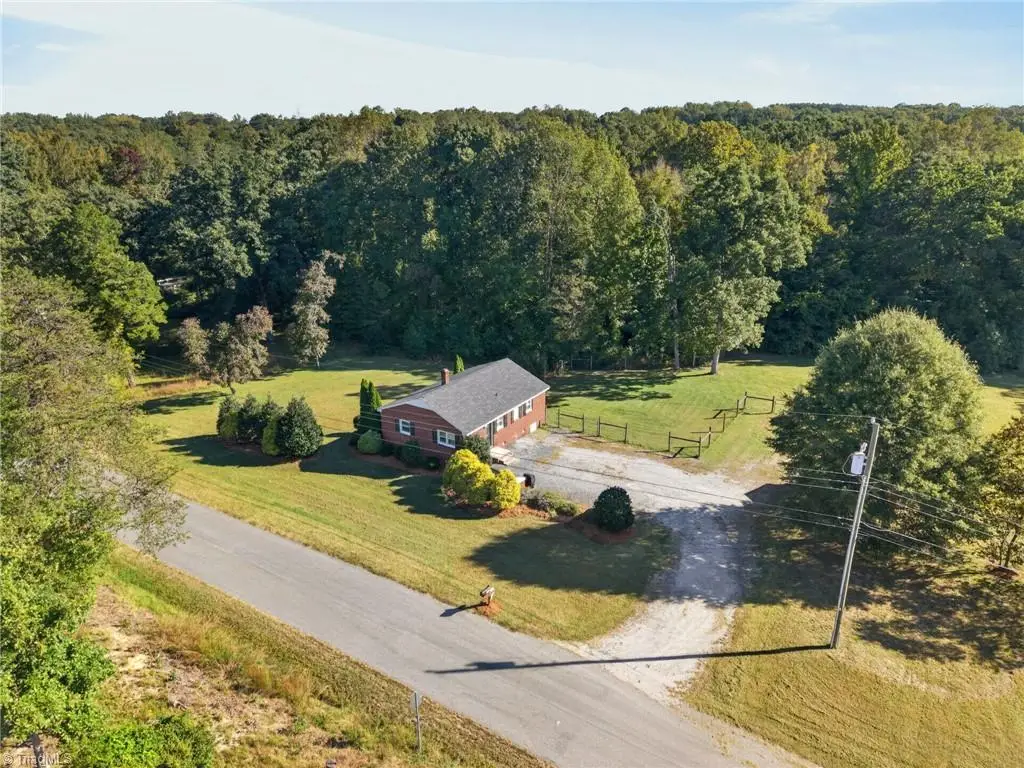 2833 Kivett Drive, Greensboro, NC 27407 - #1