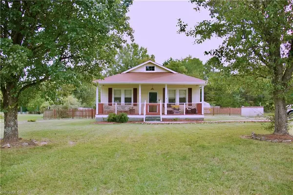 2033 Scalesville Road, Summerfield, NC 27358