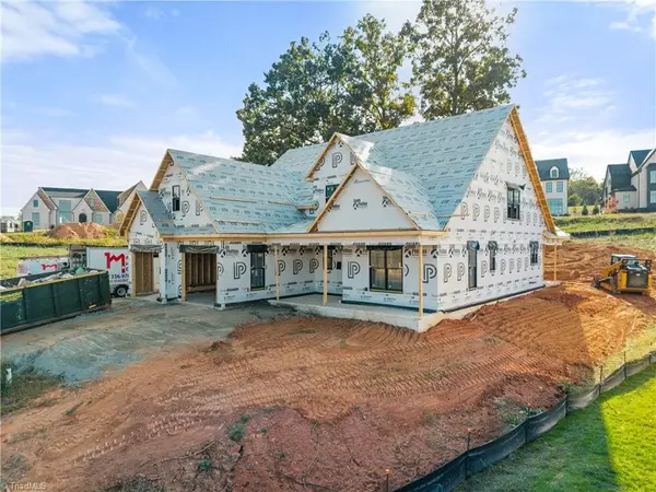 3042 Scarlet Tanager Drive, Winston-Salem, NC 27106