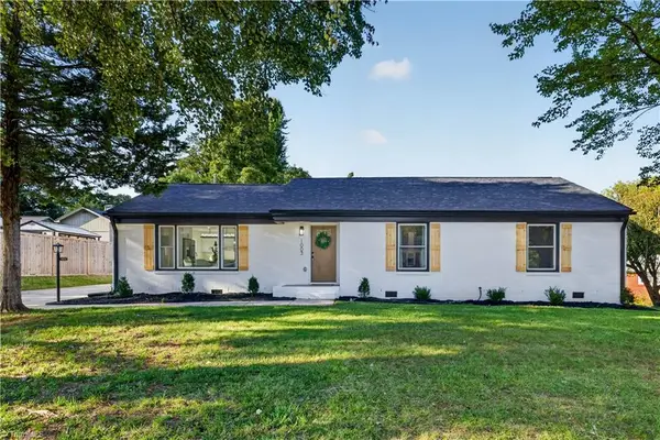 1003 Pembroke Road, Greensboro, NC 27408