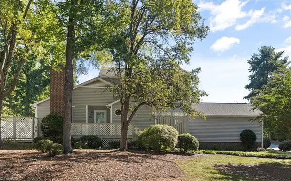 125 Pebble Ridge Lane, Winston-Salem, NC 27104