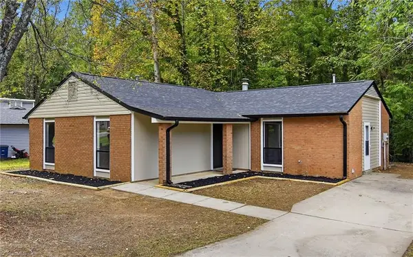 2613 Woodcreek Road, Winston-Salem, NC 27106