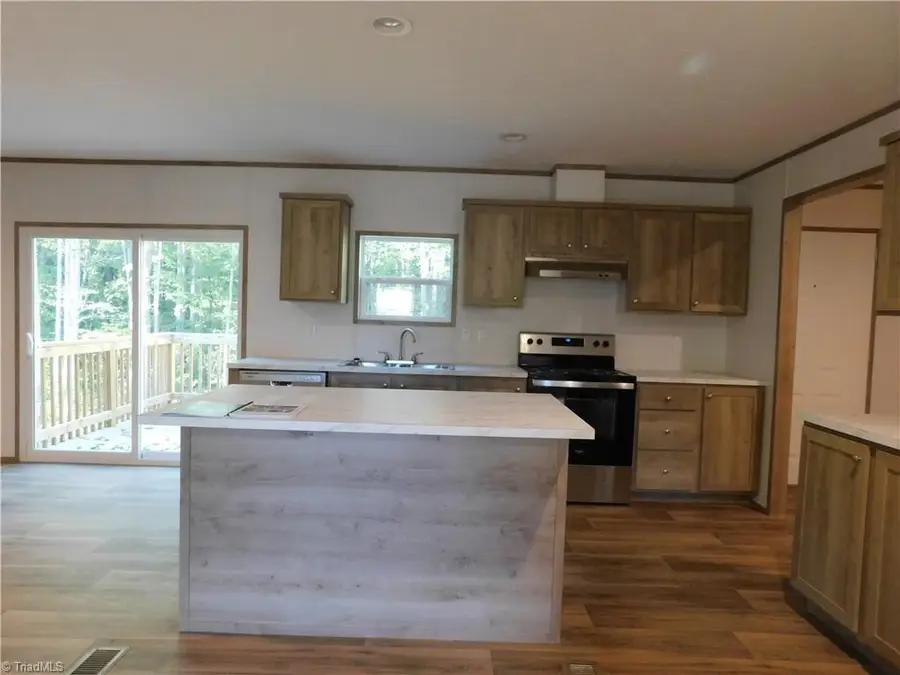 162 Briar Creek Estates, Thomasville, NC 27360 - #3