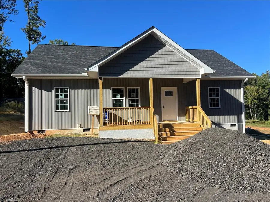 663 Avenue K, Lexington, NC 27292 - #2