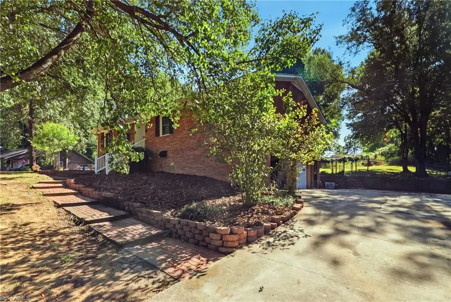 406 Spring Road, Jamestown, NC 27282 - #2
