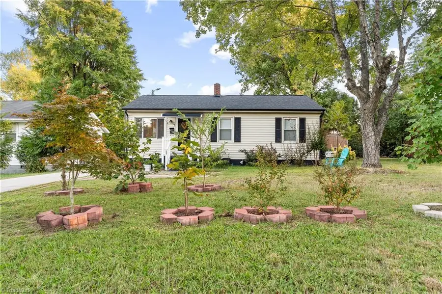 2112 Vale Place, Greensboro, NC 27401 - #2