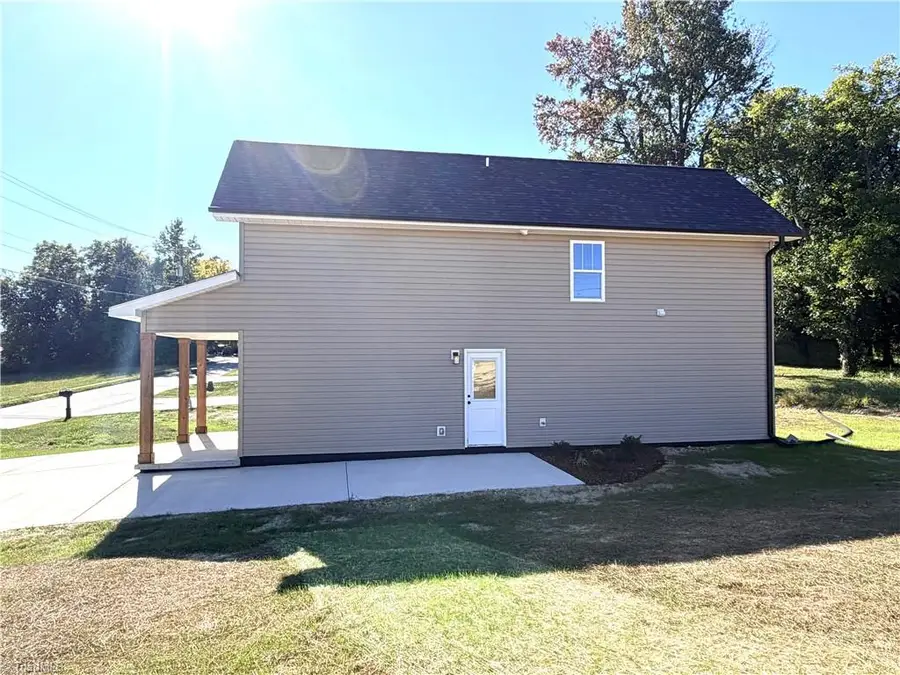 12 W Colonial Drive, Thomasville, NC 27360 - #3