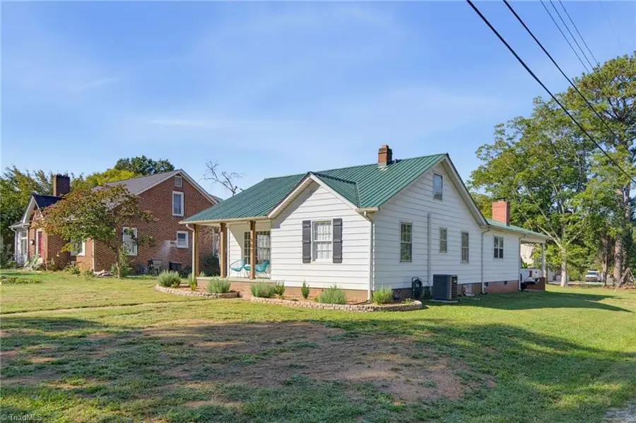 907 5th Street Extension, Spencer, NC 28159 - #3