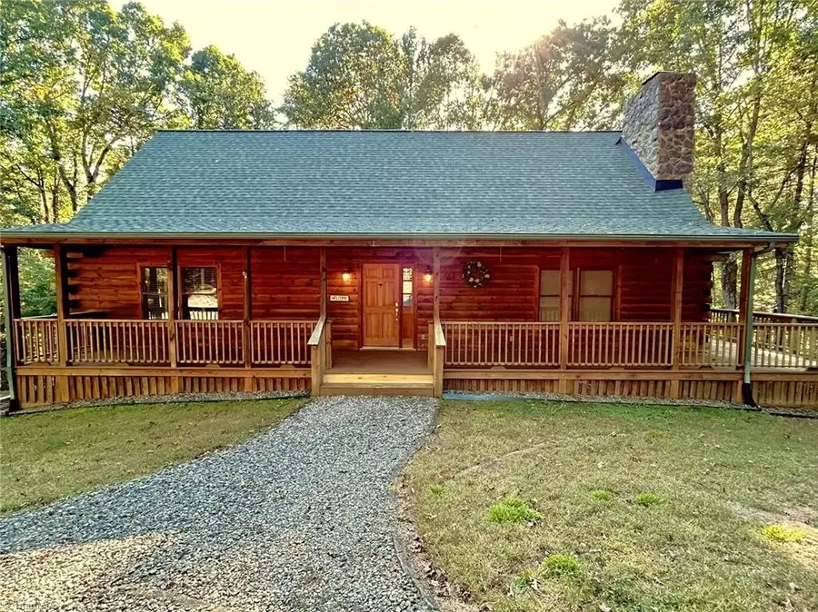 154 Rocky Shore Drive, Wilkesboro, NC 28697 - #2