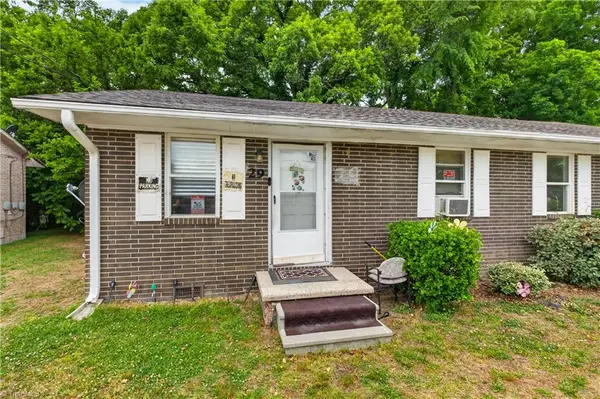 29 Hunter Street, Thomasville, NC 27360
