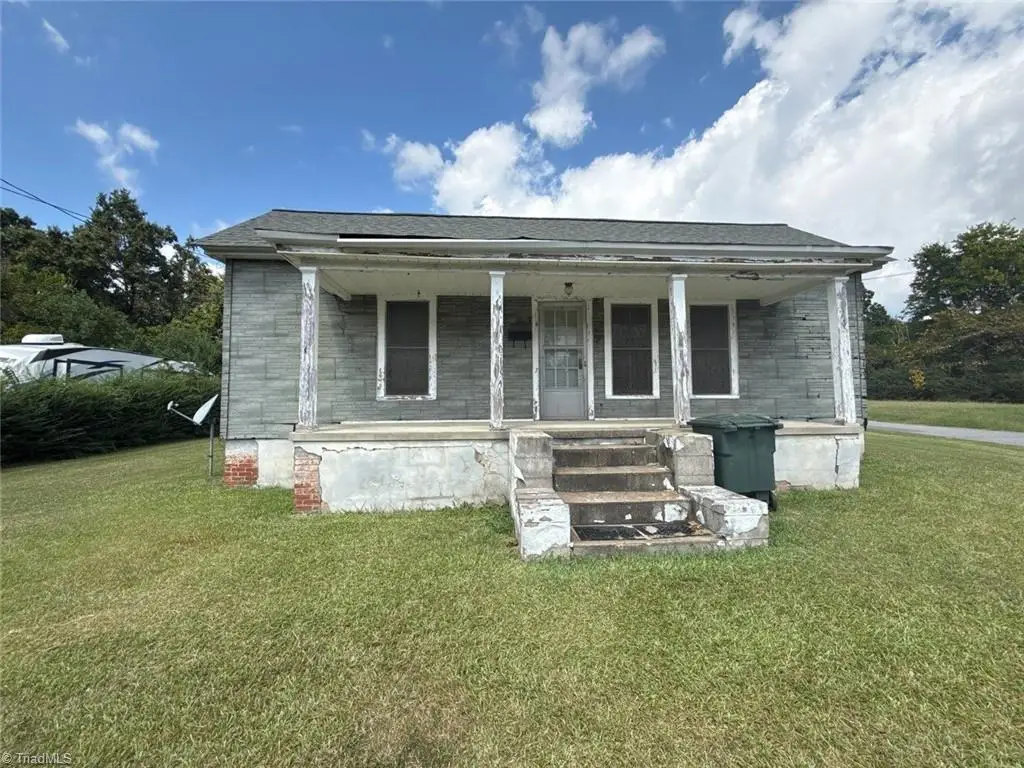 1421 South Avenue, Eden, NC 27288 - #1