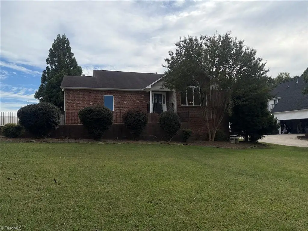 906 Lunar Drive, Archdale, NC 27263 - #1
