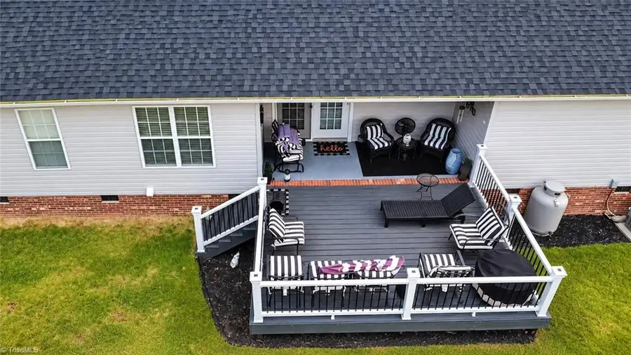 106 John Mills Lane, Thomasville, NC 27360 - #2